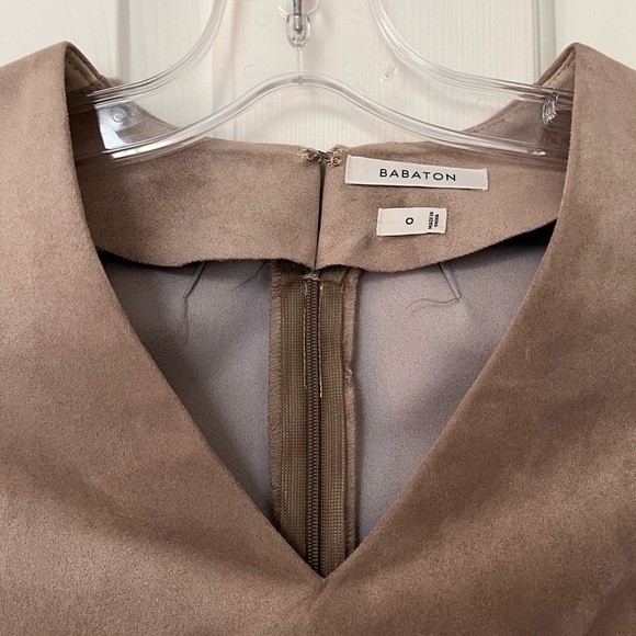 Babaton Faux Suede Cropped Top 0 - Picture 6 of 12